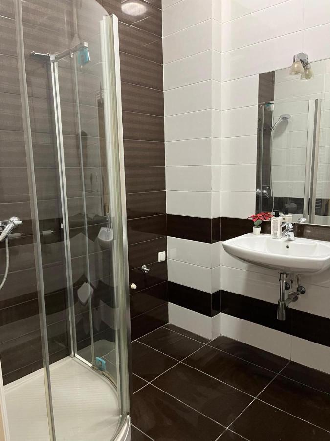 Batorego Lovely Rooms Krasków Εξωτερικό φωτογραφία